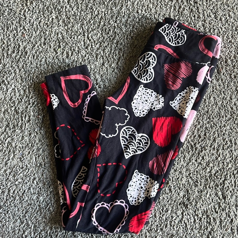 LulaRoe heart pants. One size